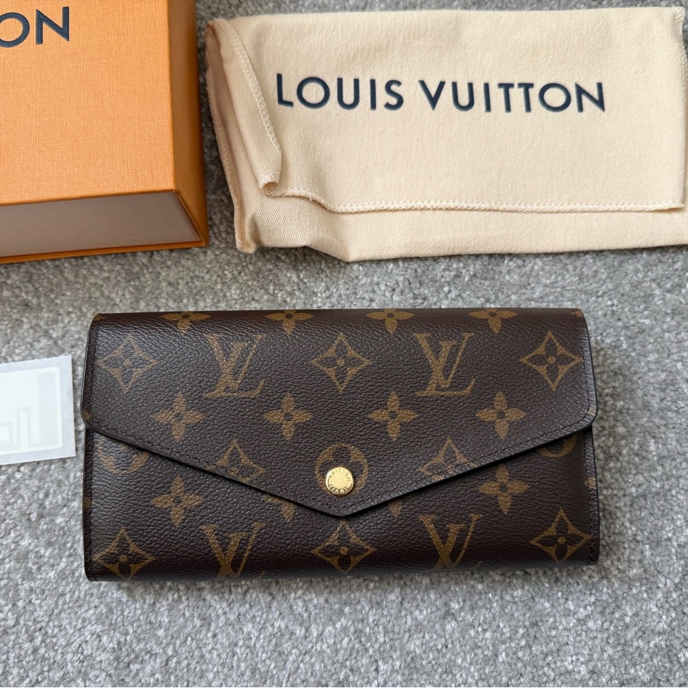 Brand New Louis Vuitton Dark Brown Monogram Wallet